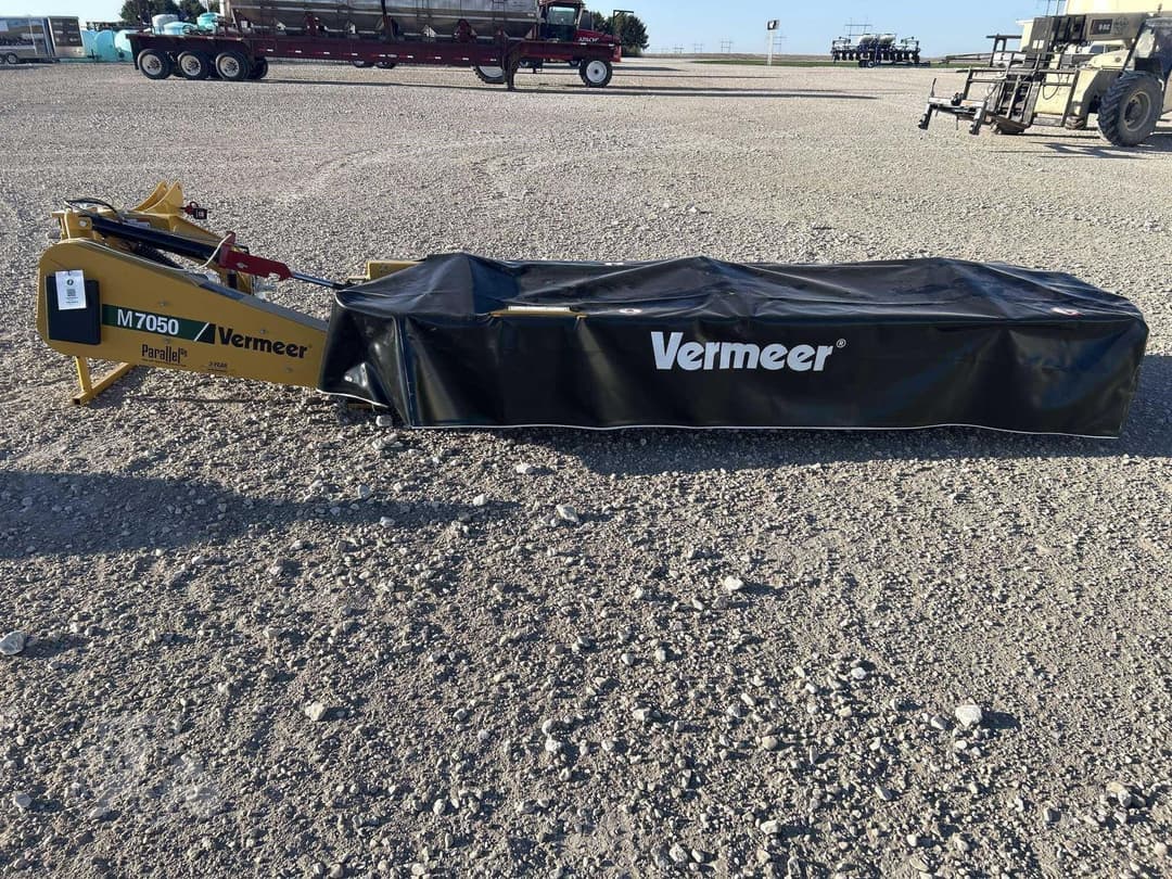 Image of Vermeer M7050 Primary image