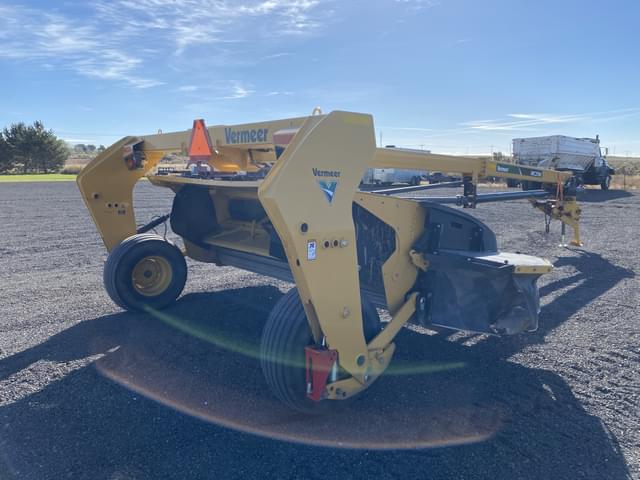 Image of Vermeer MC3700 equipment image 4