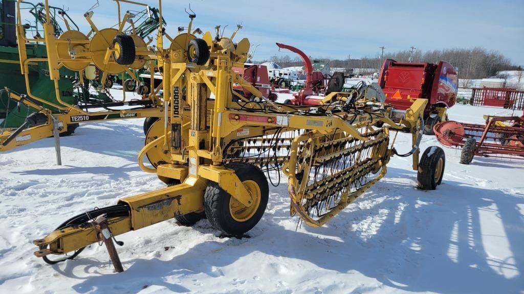 Main image Vermeer R-24