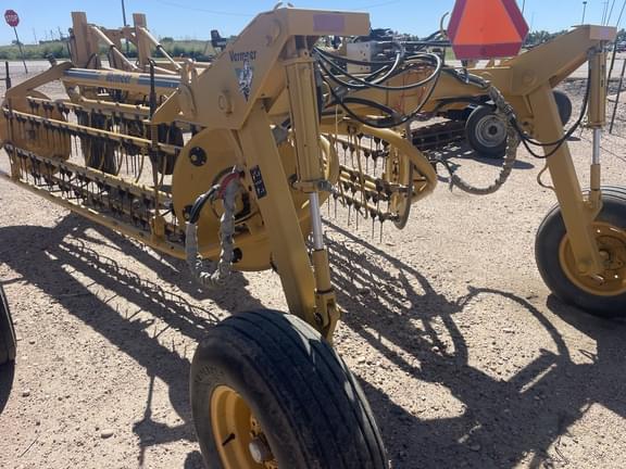 Image of Vermeer R24A equipment image 4
