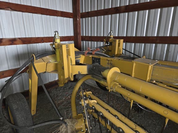 Image of Vermeer R2300 equipment image 3