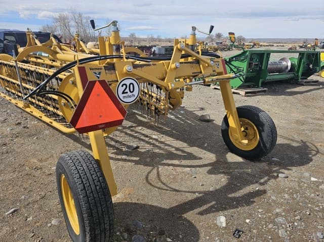 Image of Vermeer R2300 equipment image 3