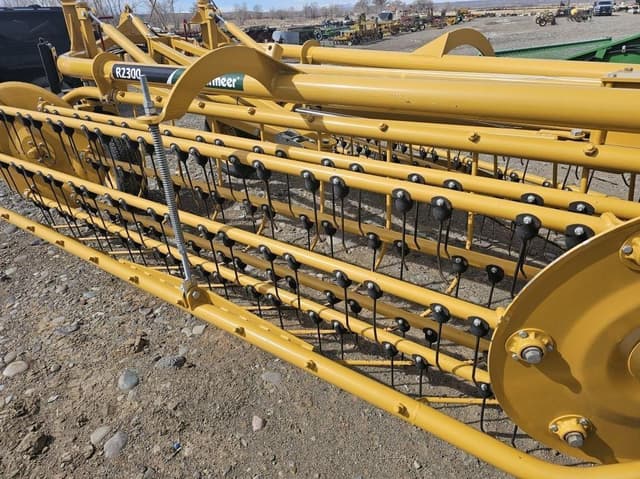 Image of Vermeer R2300 equipment image 2