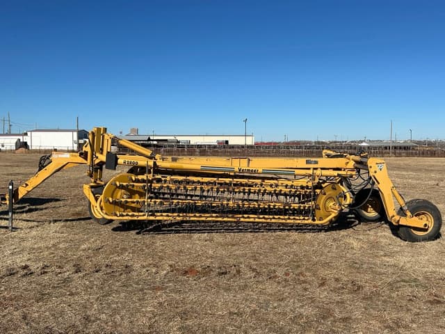 Image of Vermeer R2800 equipment image 1
