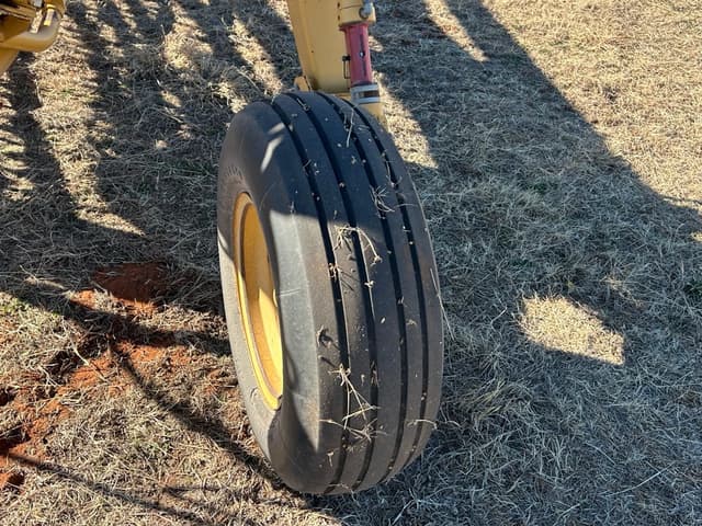 Image of Vermeer R2800 equipment image 4