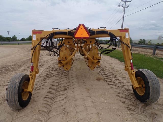 Image of Vermeer R2800 equipment image 3