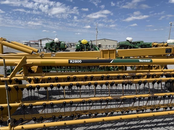 Vermeer R2800 Equipment Image0