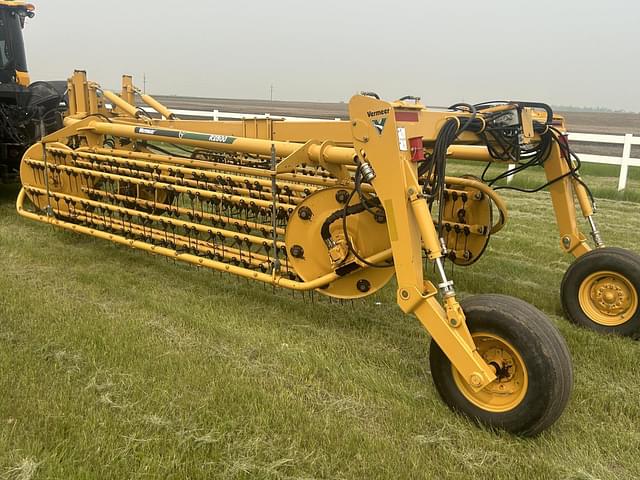Image of Vermeer R2800 equipment image 2