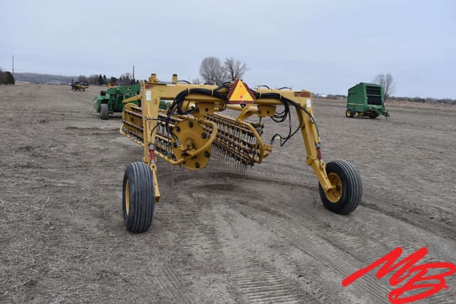 Image of Vermeer R2800 equipment image 4