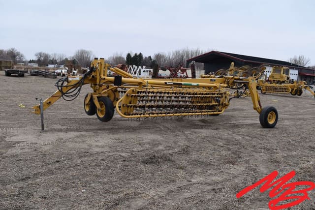 Image of Vermeer R2800 equipment image 1