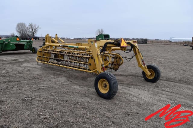 Image of Vermeer R2800 equipment image 3