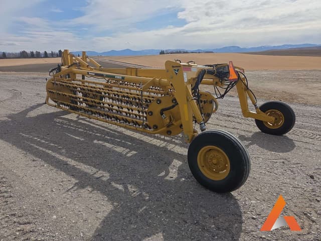 Image of Vermeer R2800 equipment image 4