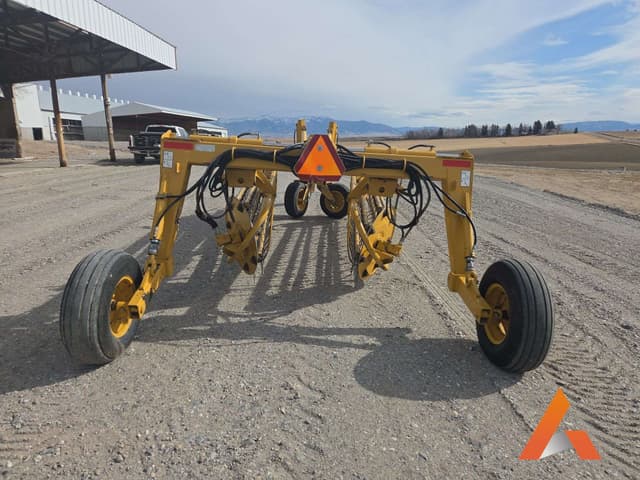 Image of Vermeer R2800 equipment image 3