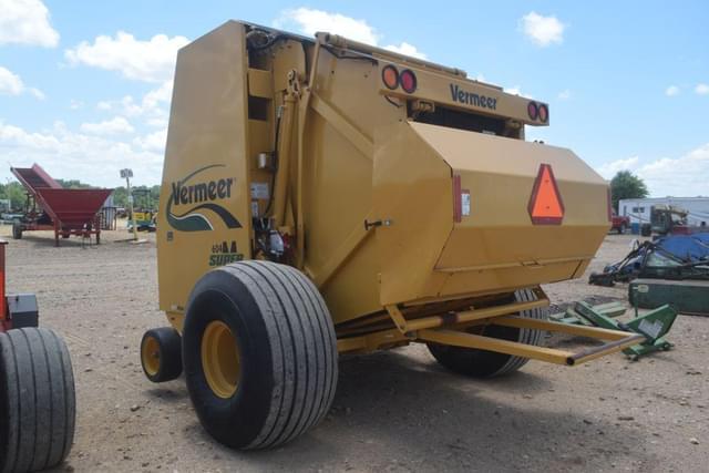 Image of Vermeer 604 Super M equipment image 2