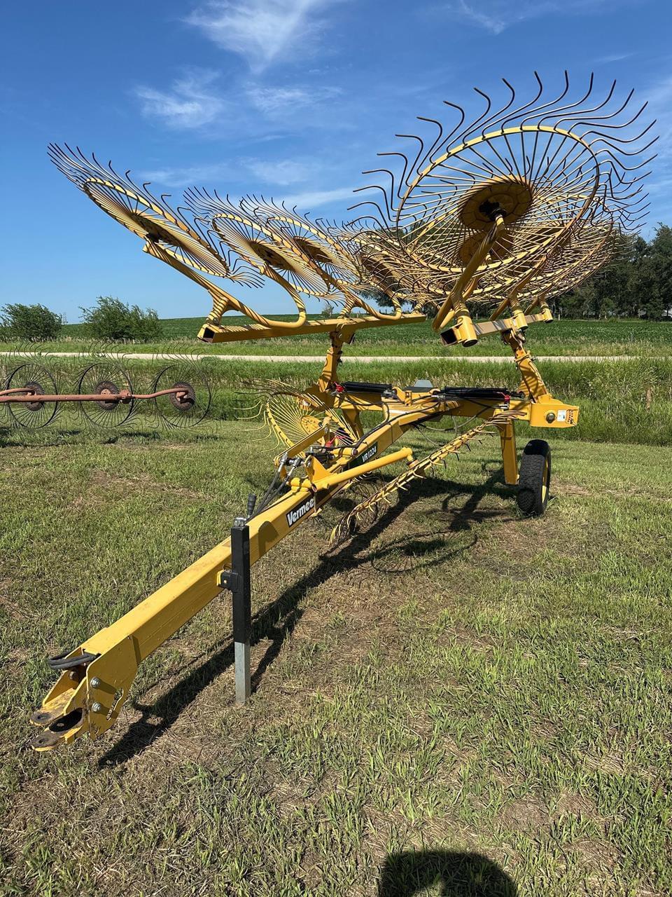 Image of Vermeer VR1224 Primary image