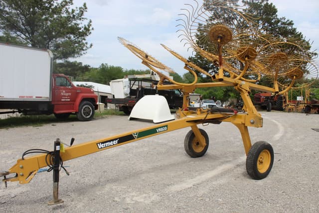 Image of Vermeer VR820 equipment image 2