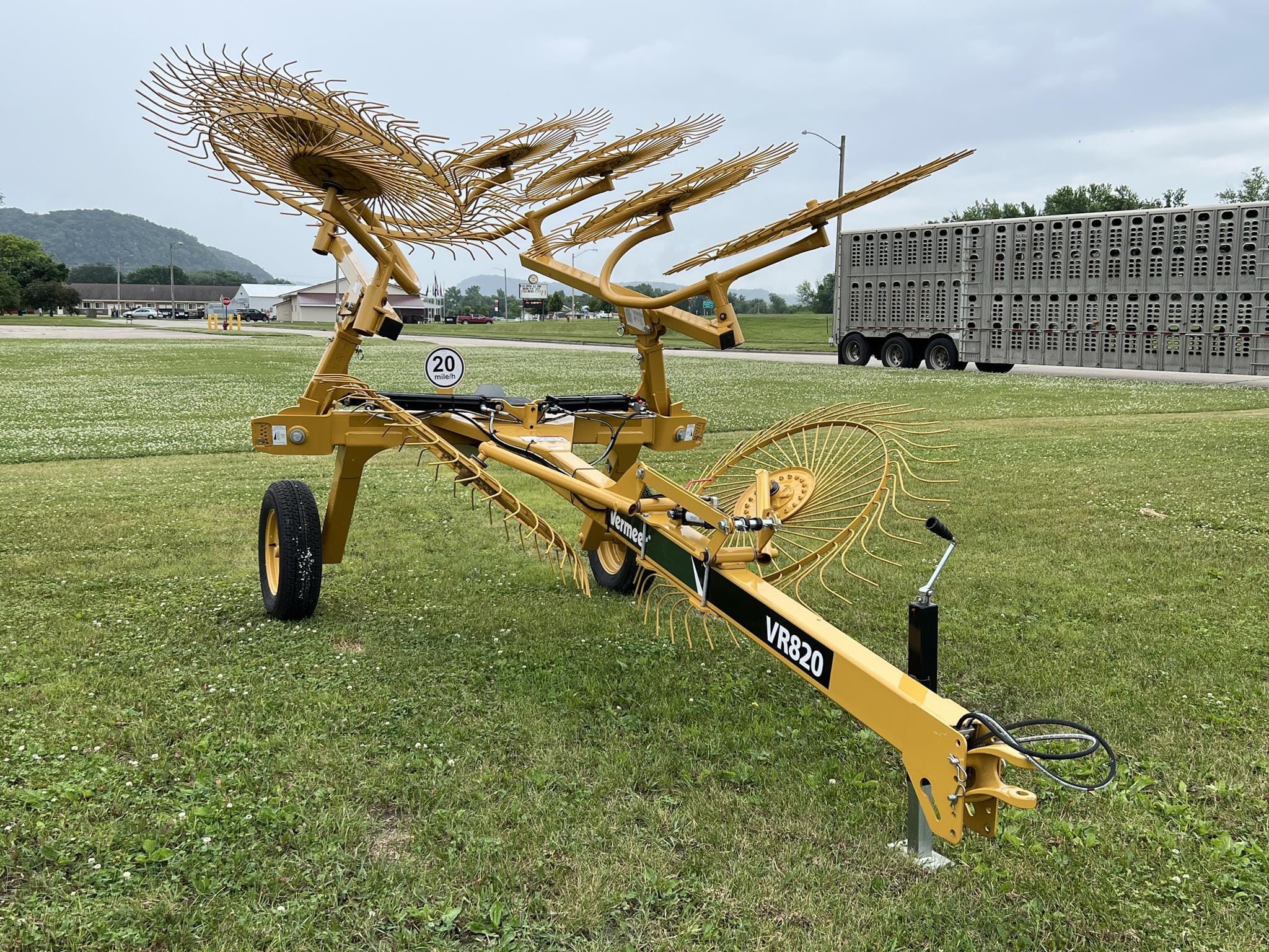 Vermeer VR820 Equipment Image0