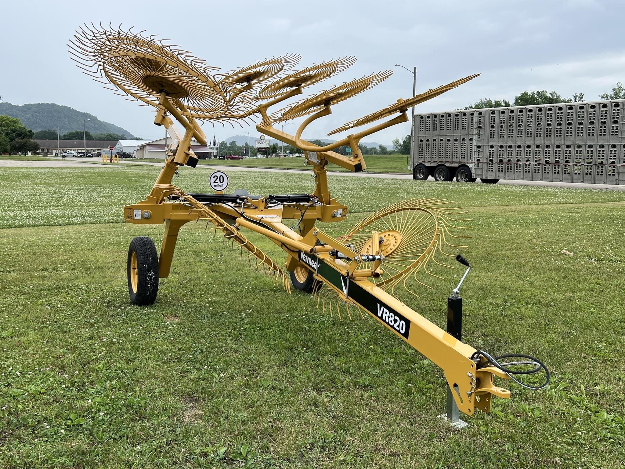 Vermeer VR820 Equipment Image0