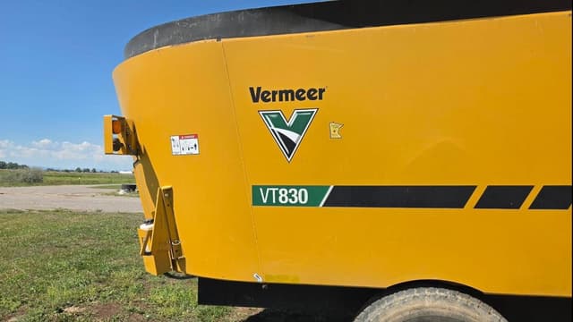 Image of Vermeer VT830 equipment image 3