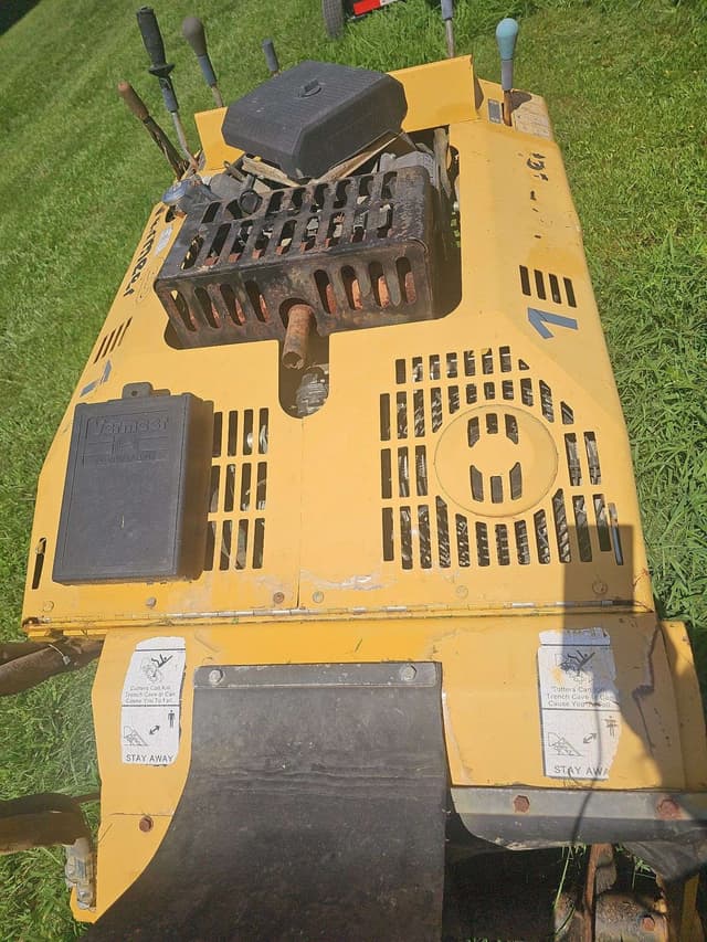 Image of Vermeer V2050 equipment image 2