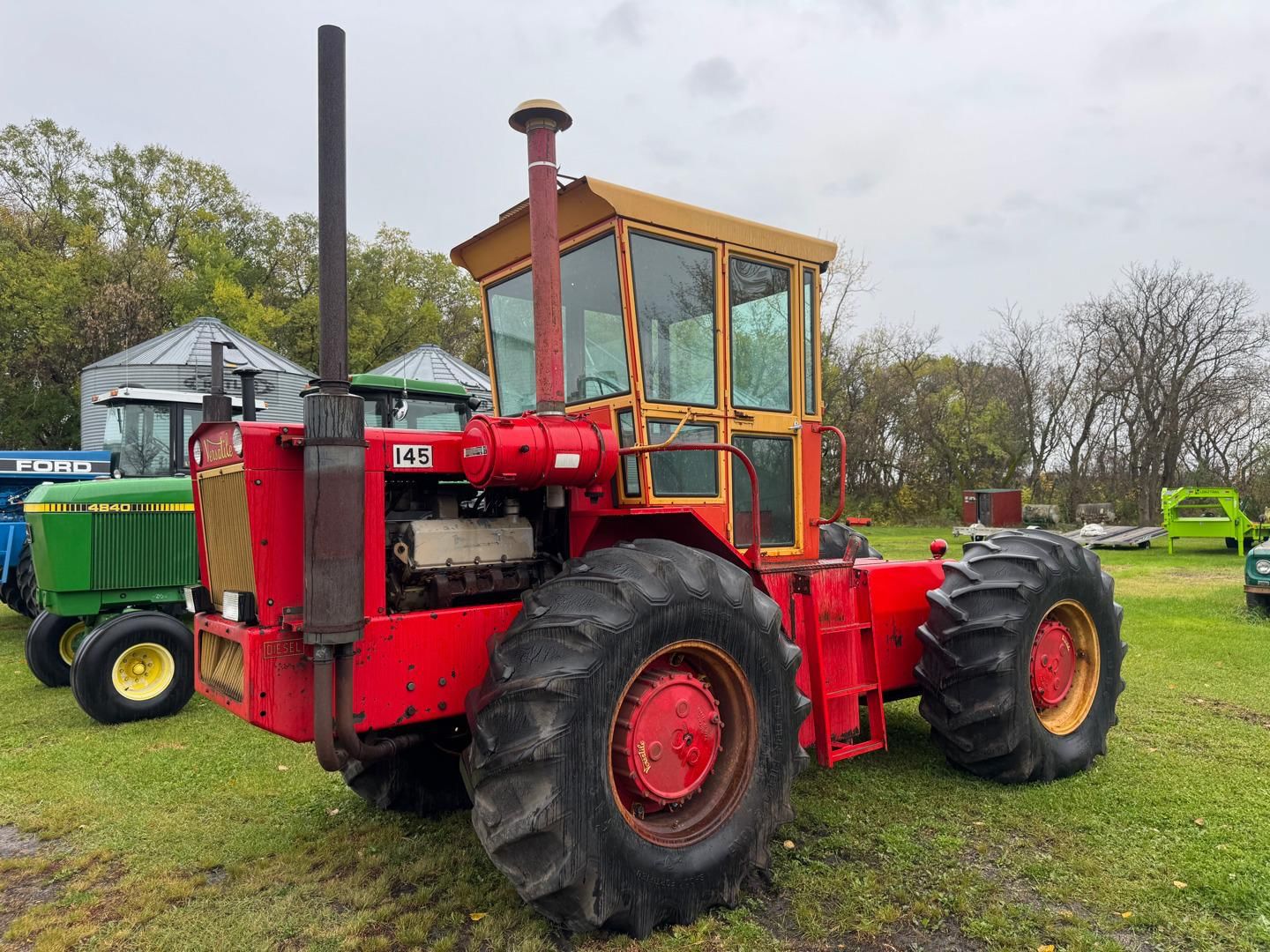 Versatile 145 Equipment Image0