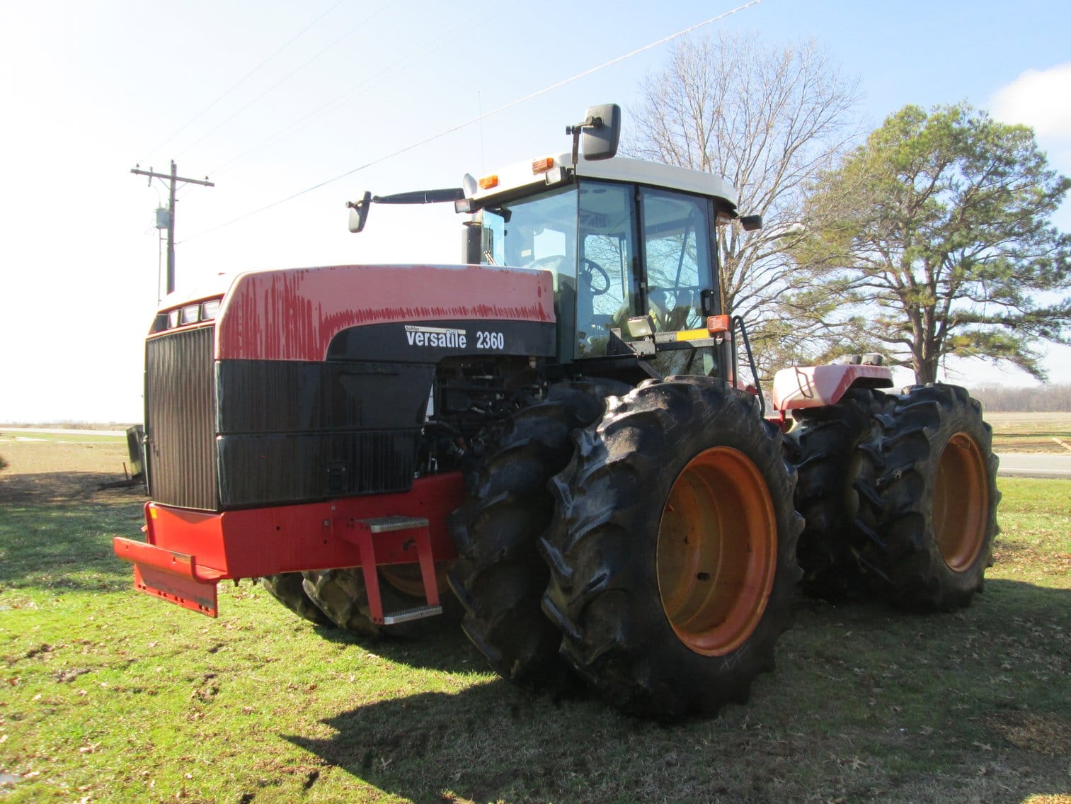 Versatile 2360 Equipment Image0