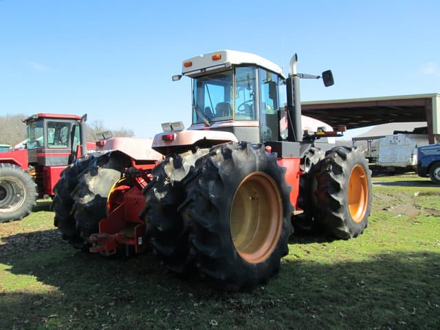 Image of Versatile 2360 equipment image 2