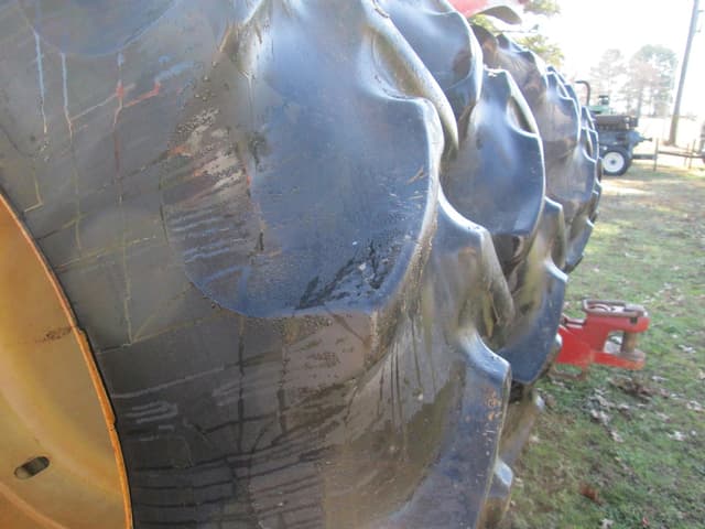 Image of Versatile 2360 equipment image 4