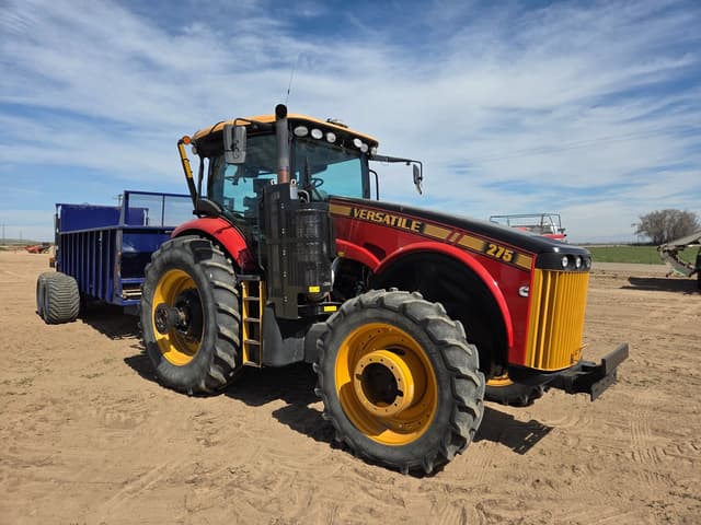 Image of Versatile 275 equipment image 2