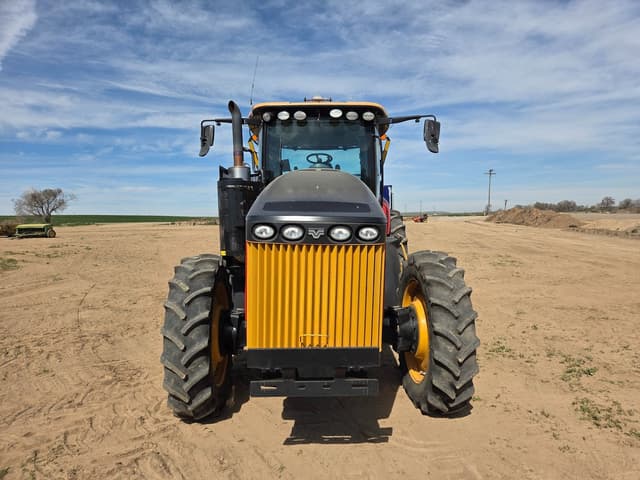 Image of Versatile 275 equipment image 1