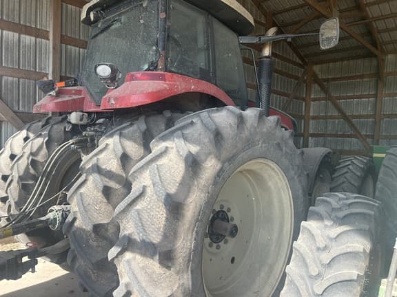 Image of Versatile 280 equipment image 1
