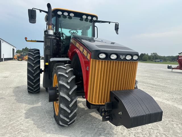 Image of Versatile 295 equipment image 3