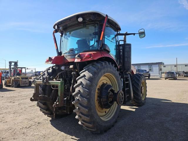 Image of Versatile 310 equipment image 4