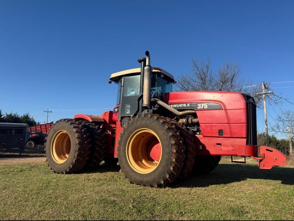 Versatile 375 Equipment Image0