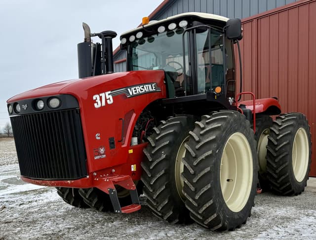 Image of Versatile 375 equipment image 1