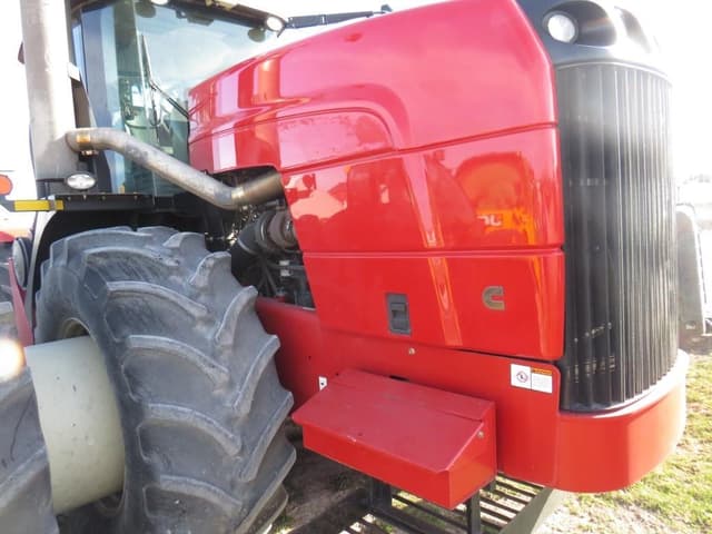 Image of Versatile 400 equipment image 2