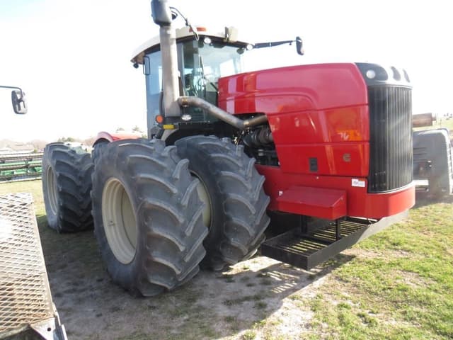 Image of Versatile 400 equipment image 1