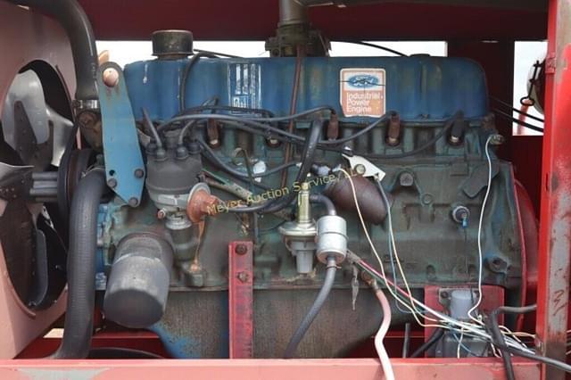Image of Versatile 400 equipment image 3