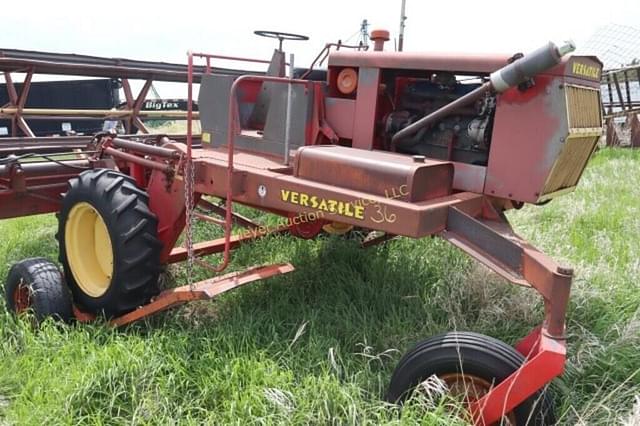 Image of Versatile 400 equipment image 1