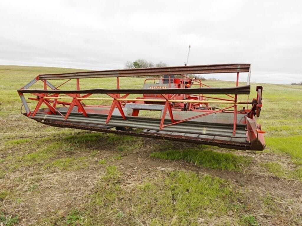 Versatile 4000 Equipment Image0