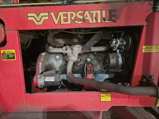 Image of Versatile 4400 equipment image 3