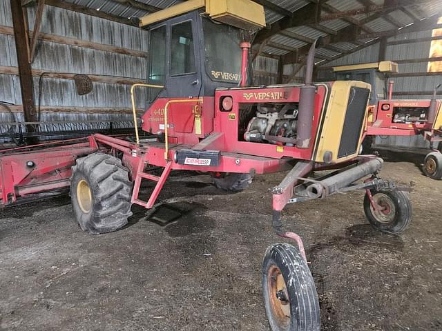 Image of Versatile 4400 equipment image 2