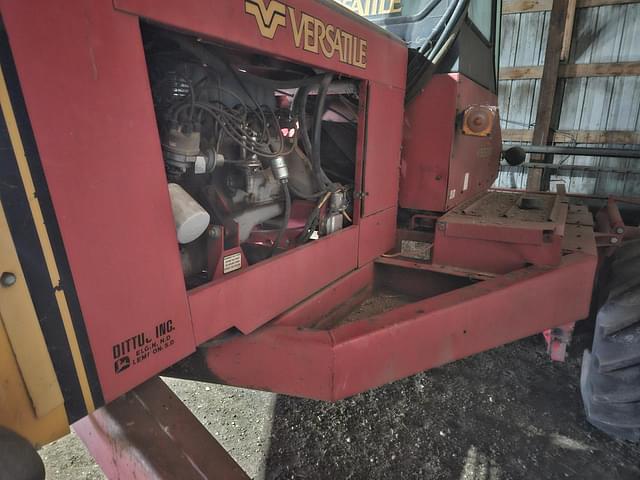 Image of Versatile 4400 equipment image 4