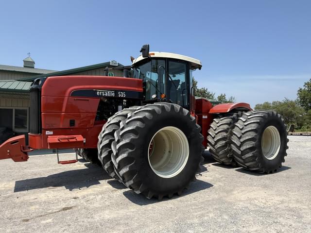 Image of Versatile 535 equipment image 1