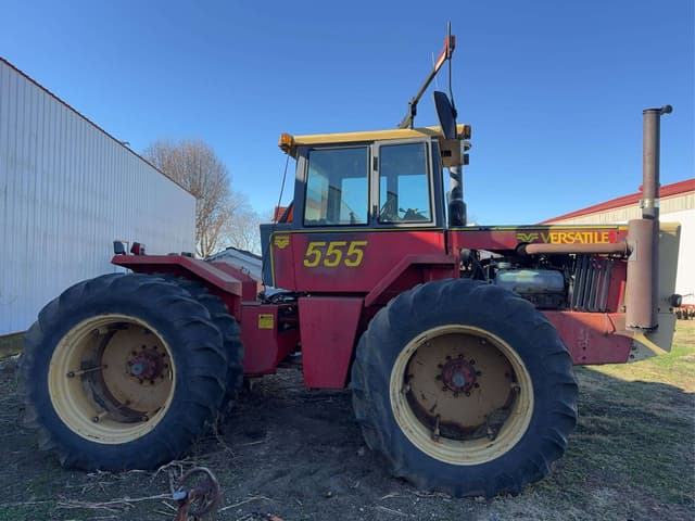 Image of Versatile 555 equipment image 3