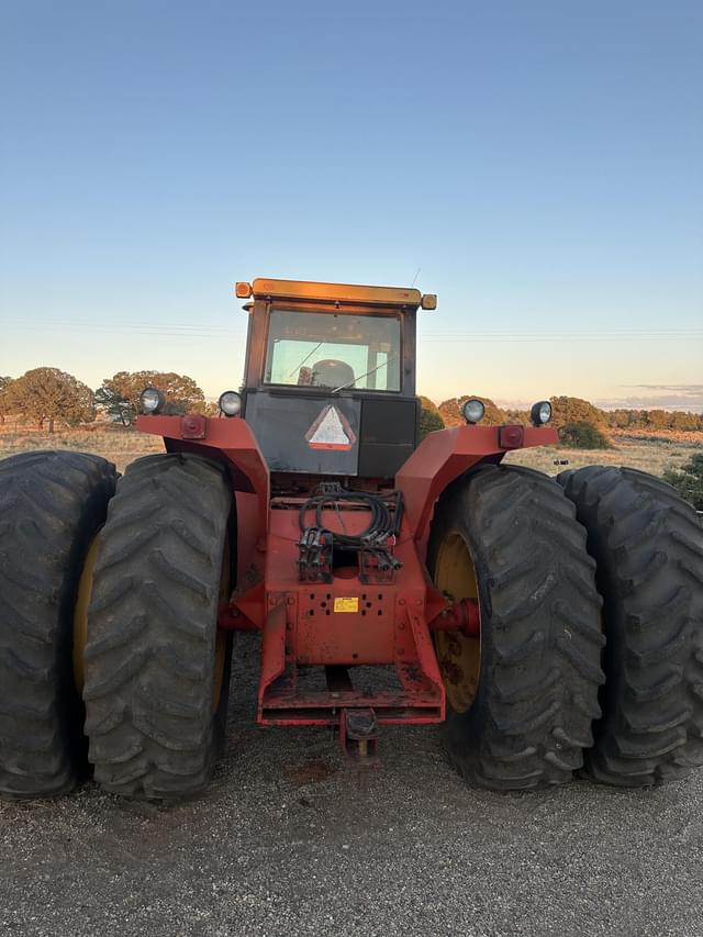 Image of Versatile 875 equipment image 2
