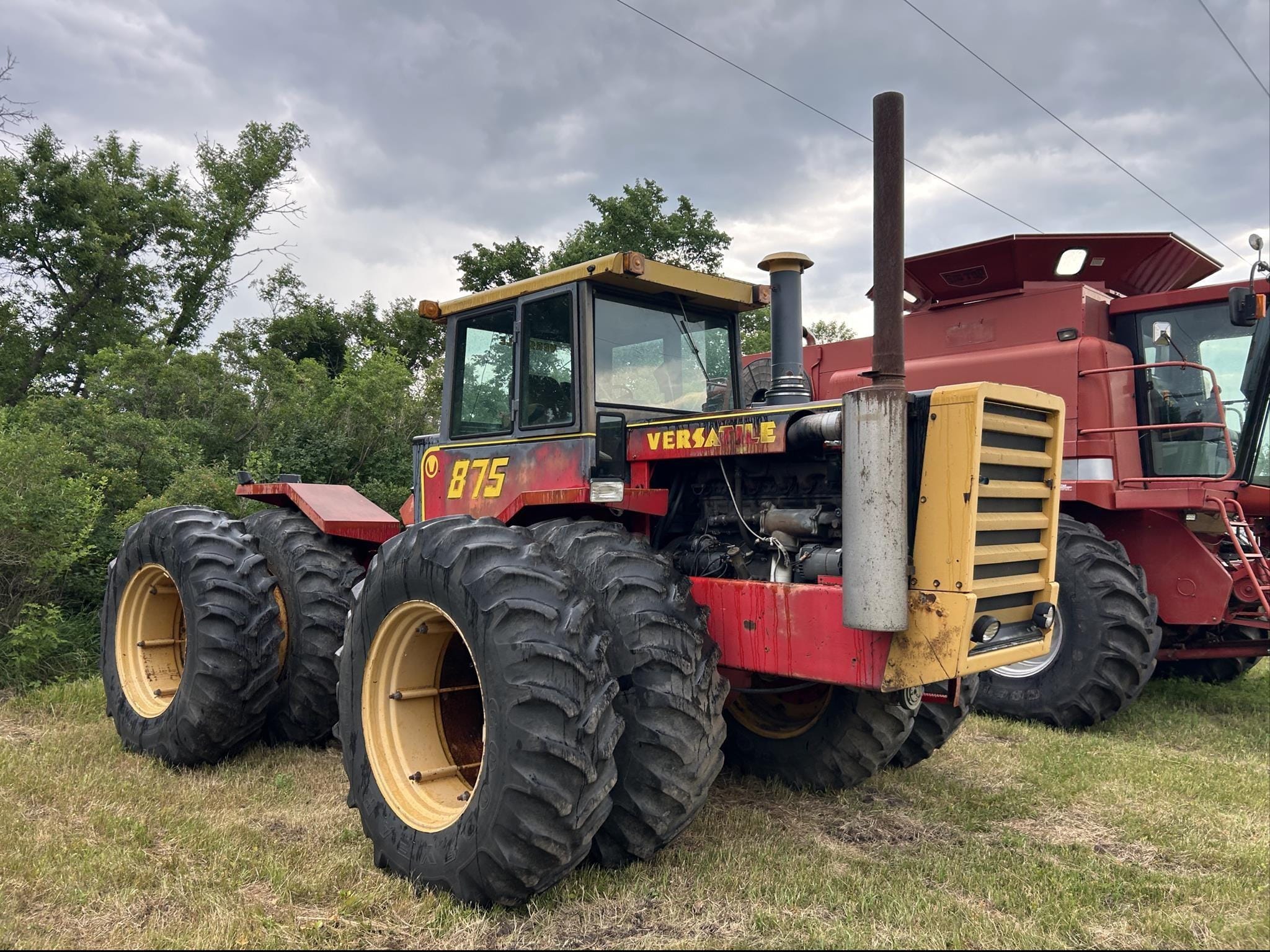 1979 Versatile 875 Equipment Image0