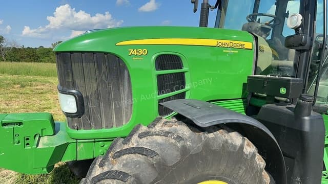 Image of John Deere 7430 Premium equipment image 3