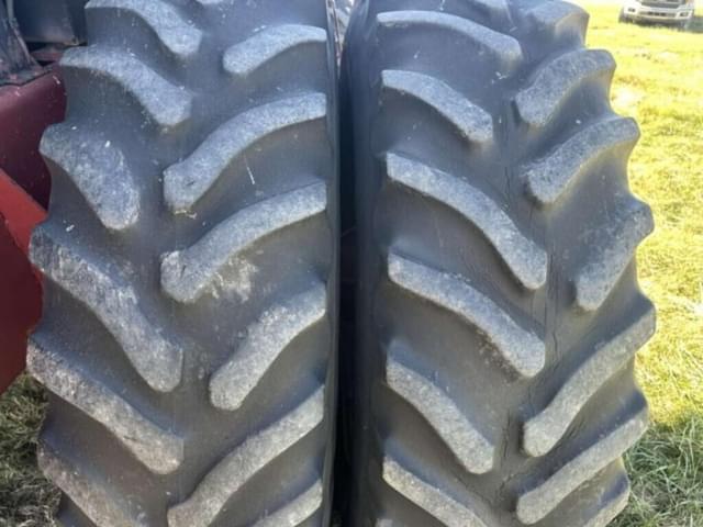 Image of Versatile 846 equipment image 4