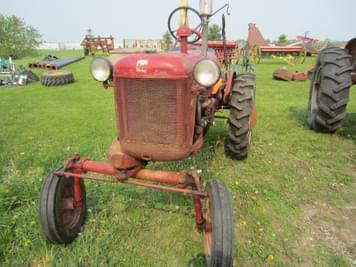 Main image Farmall Cub